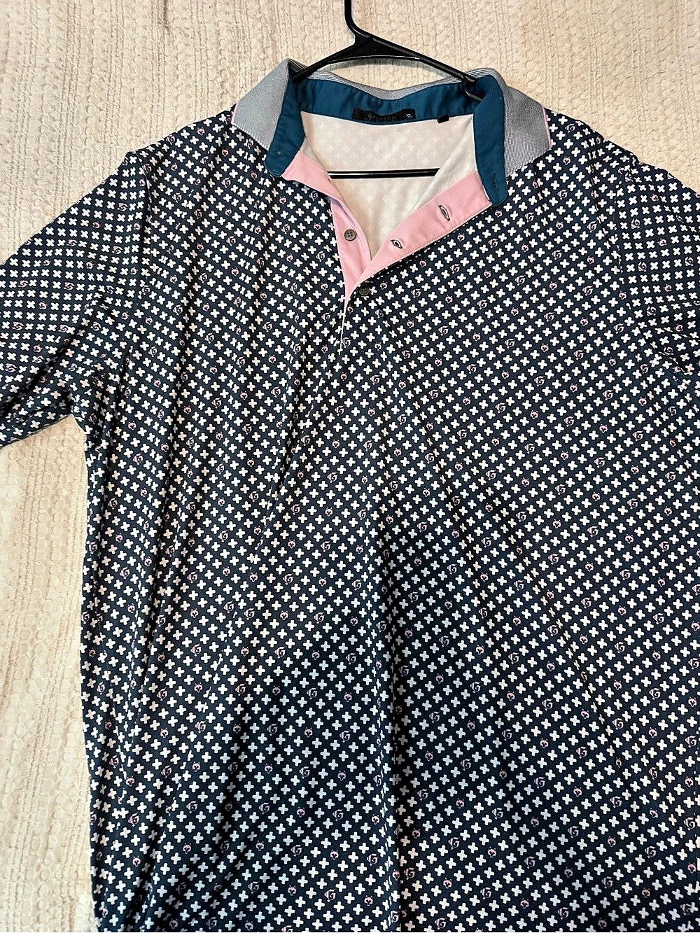 Greyson Geometric Polo in Black & White XL Like New